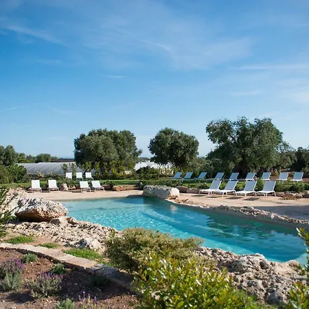 Masseria San Francesco 度假村 3*